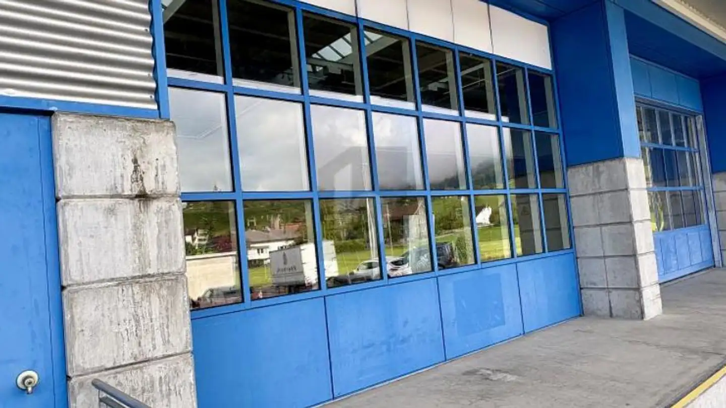 Industrial property for rent - 8852 Altendorf