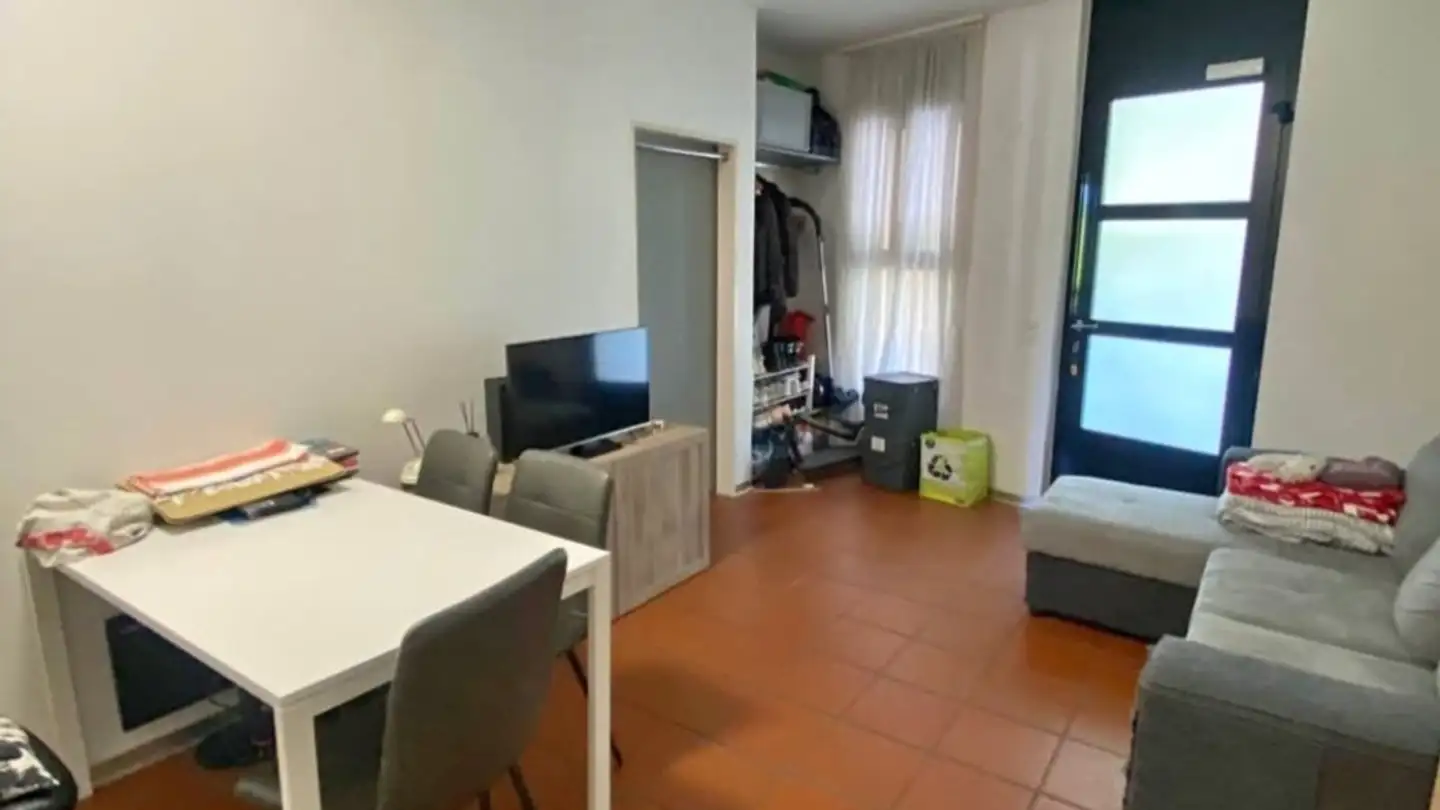 Appartement à louer - Via Ponte Tresa 9, 6924 Sorengo