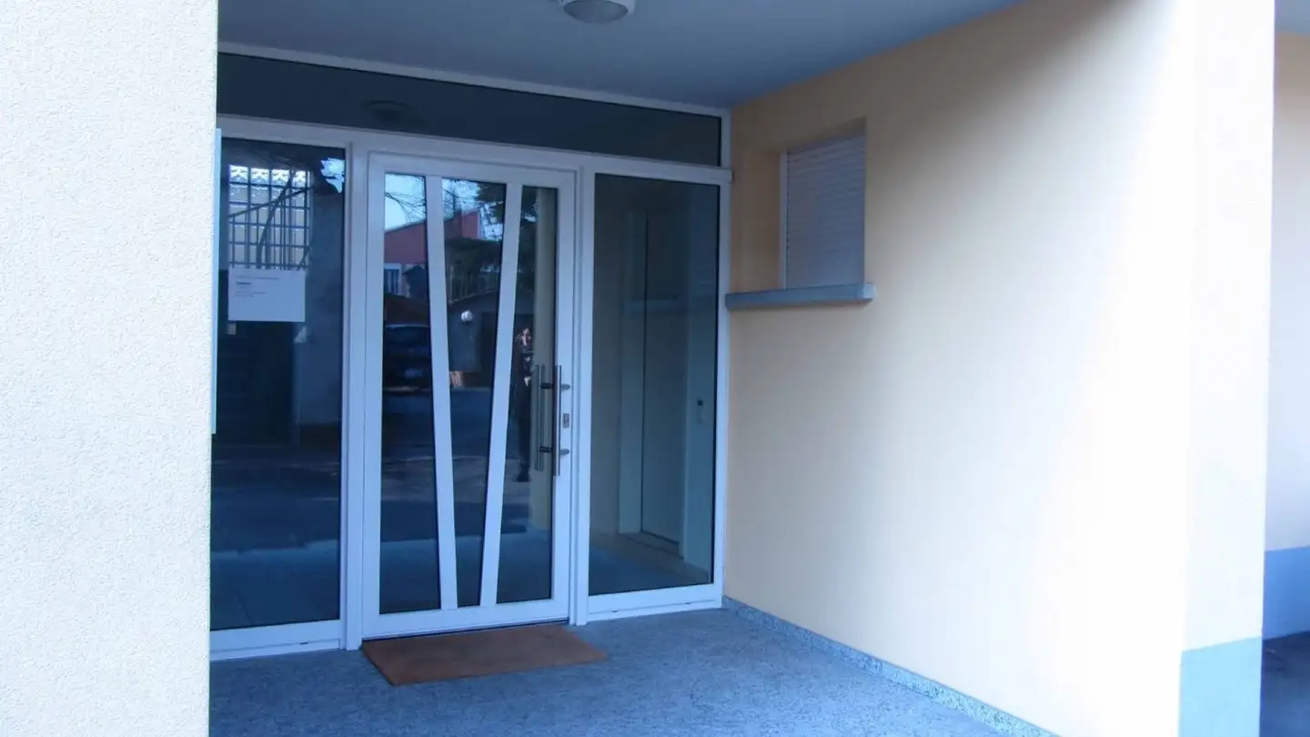 Apartment for rent - Via Dante Alighieri 18A, 6830 Chiasso - Photo 2