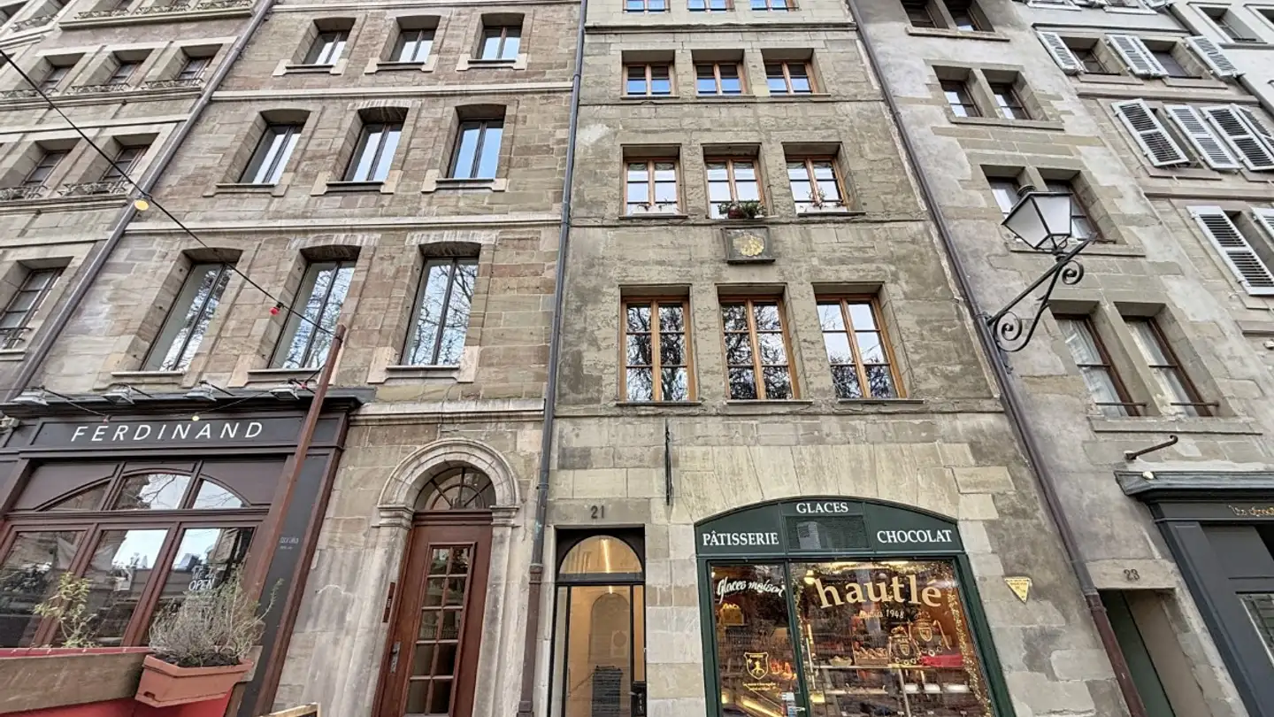 Studio for rent - Place Du Bourg-De-Four 21, 1204 Genève
