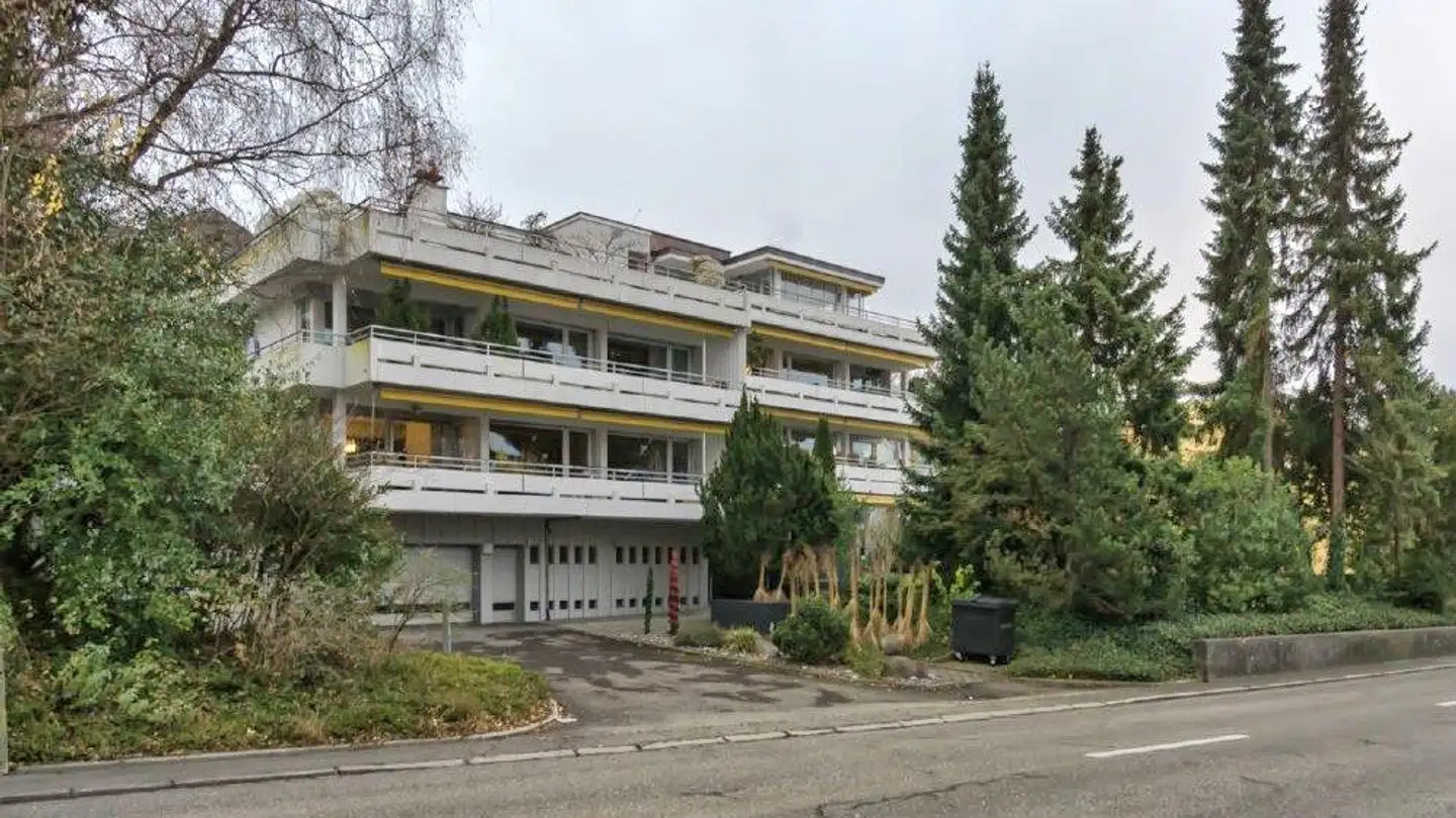 Underground parking space for rent - Rotfluhstrasse 15, 8702 Zollikon