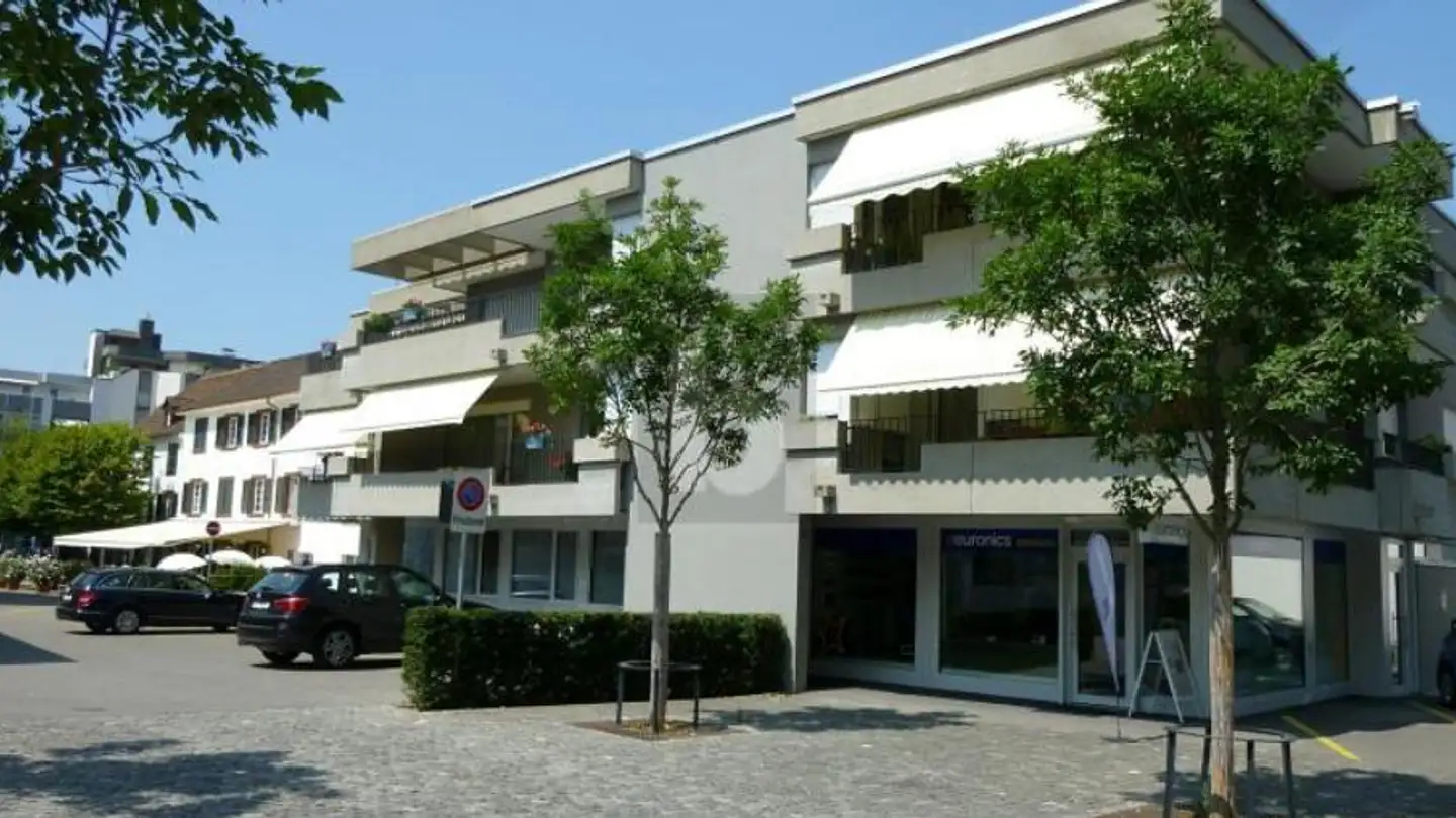 Office space for rent - 4153 Reinach BL