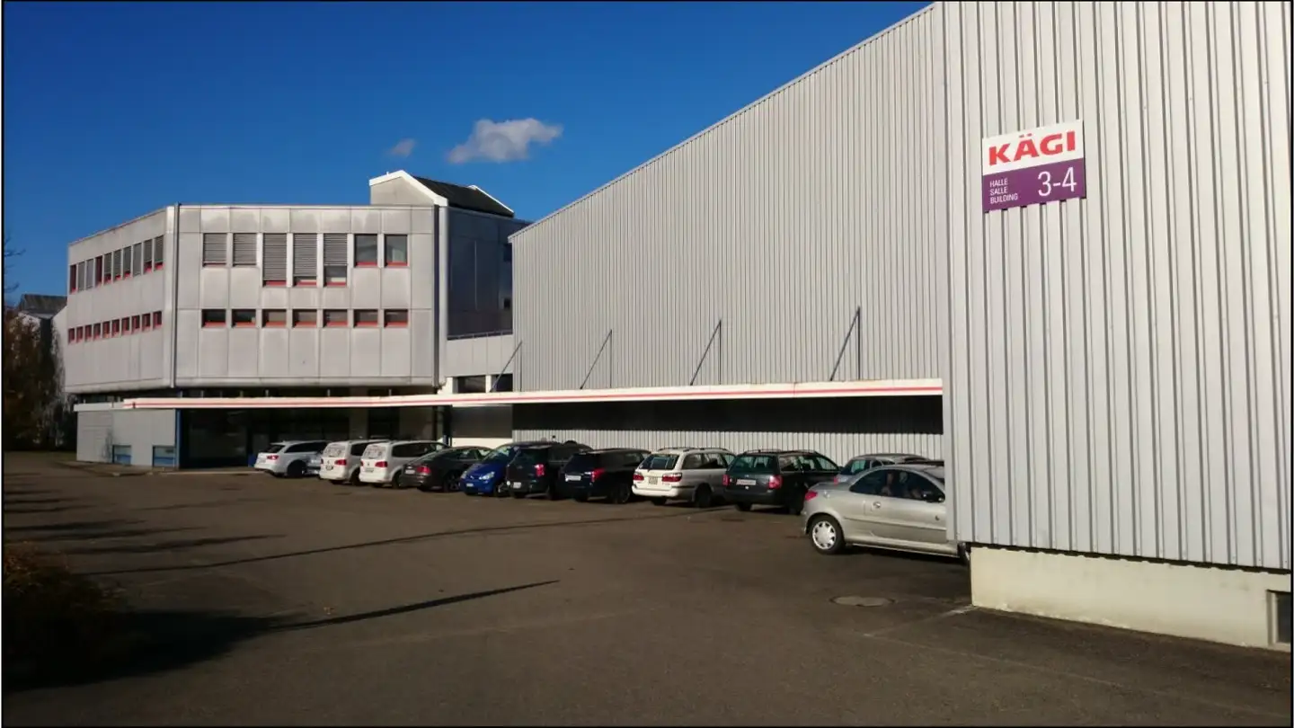 Commercial à louer - In Der Euelwies 22, 8408 Winterthur