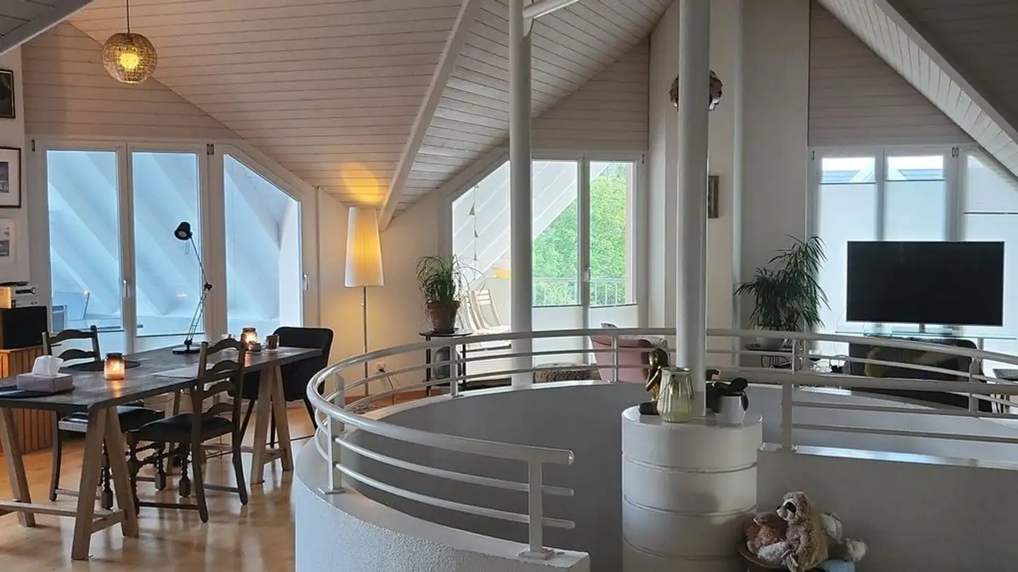 Attique à louer - In Der Breiti 1, 8185 Winkel