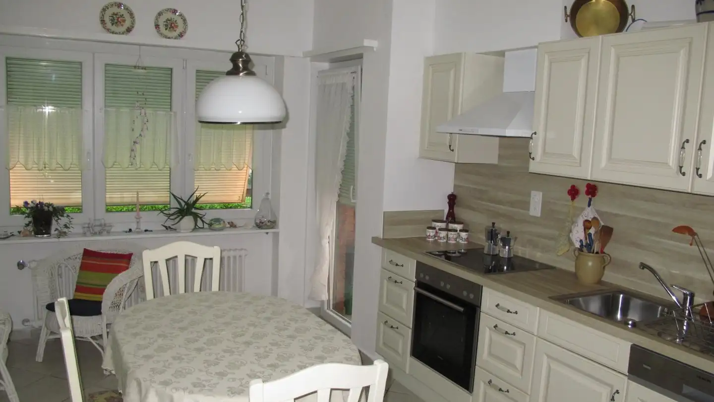 Apartment for rent - Viale Stefano Franscini 43, 6500 Bellinzona - Photo 2