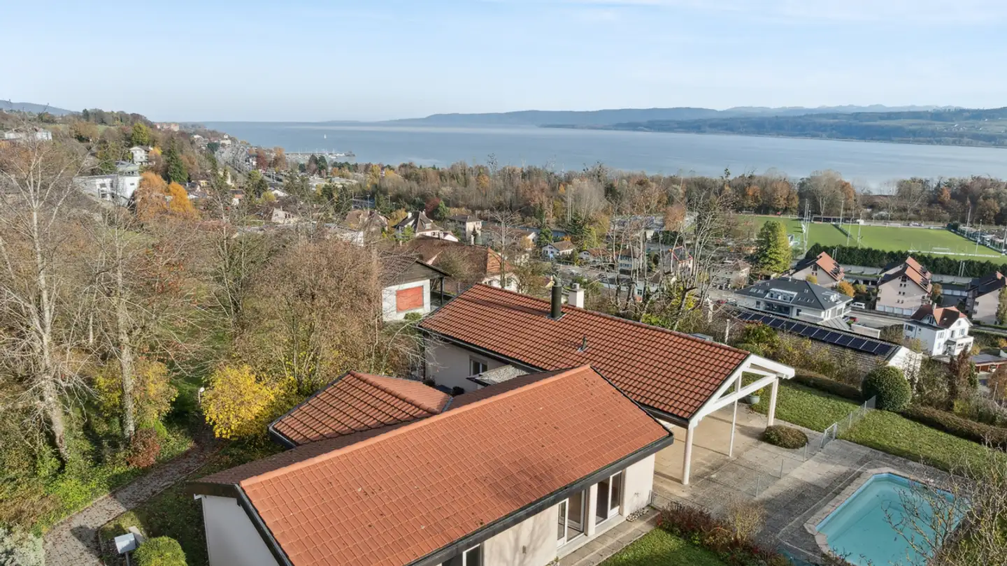 Single house for sale - 1422 Grandson