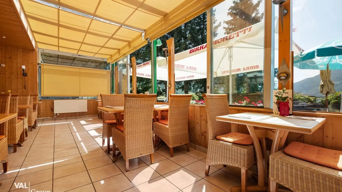 Commercial for sale - 3954 Leukerbad