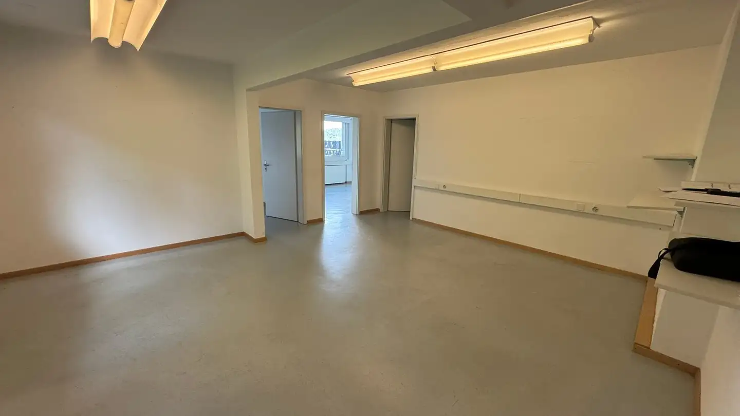 Office space for rent - L'echelette 7, 2534 Orvin