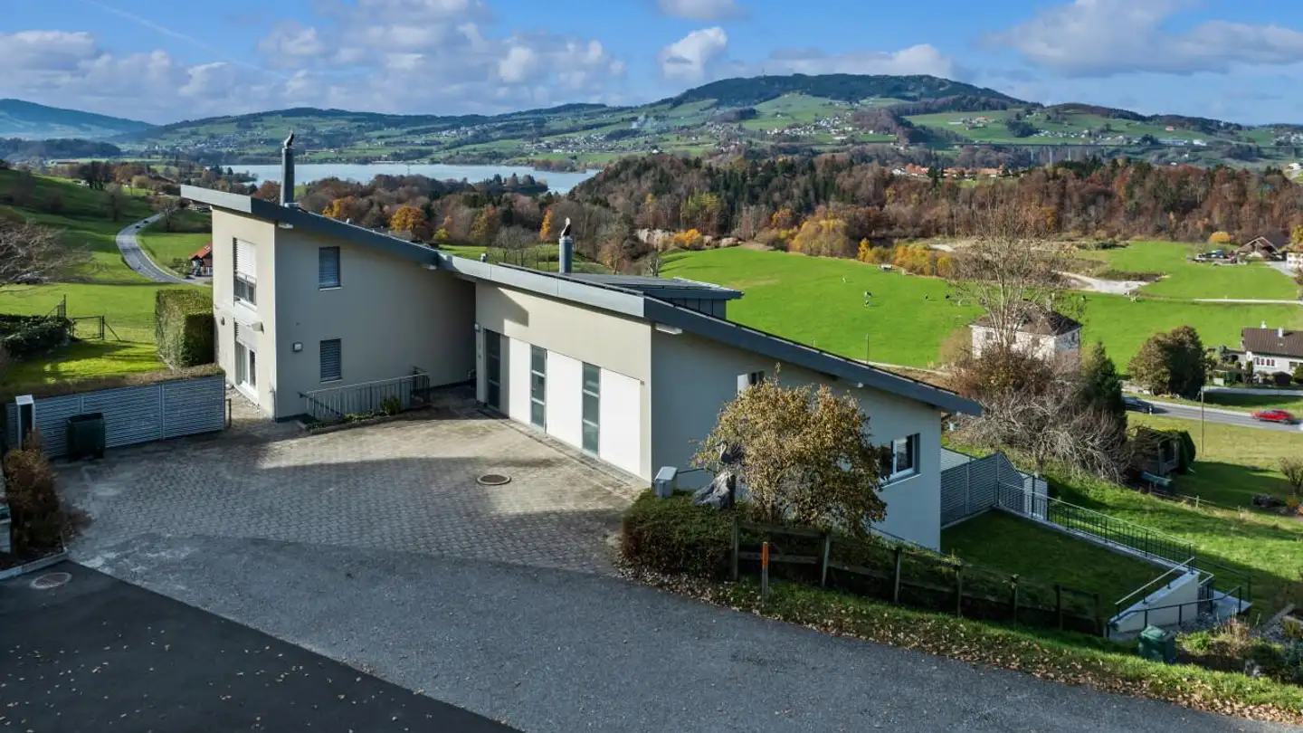 Immeuble résidentiel à vendre - 1634 La Roche FR