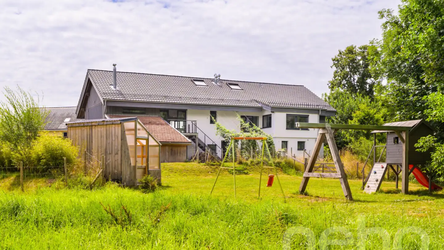 Residential building for sale - 1610 Oron-la-Ville