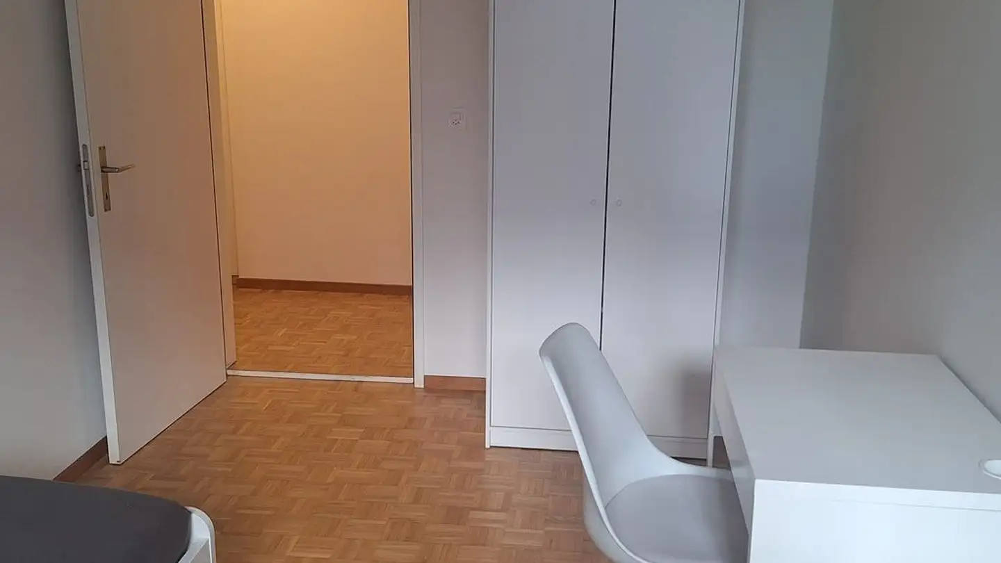 Single room for rent - Freihofstrasse 15, 8048 Zürich - Photo 2