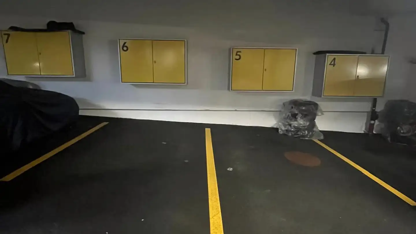 Tiefgaragenstellplatz mieten - Sonnenbergstrasse 11, 6052 Hergiswil NW - Foto 3