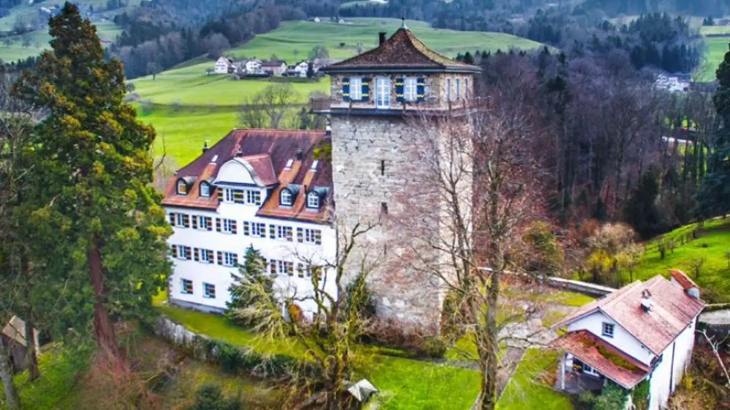 Einfamilienhaus mieten - Schloss Sulzberg 1, 9033 Untereggen