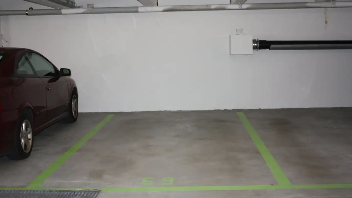 Tiefgaragenstellplatz mieten - Bodenächerstrasse, 5417 Untersiggenthal - Foto 4
