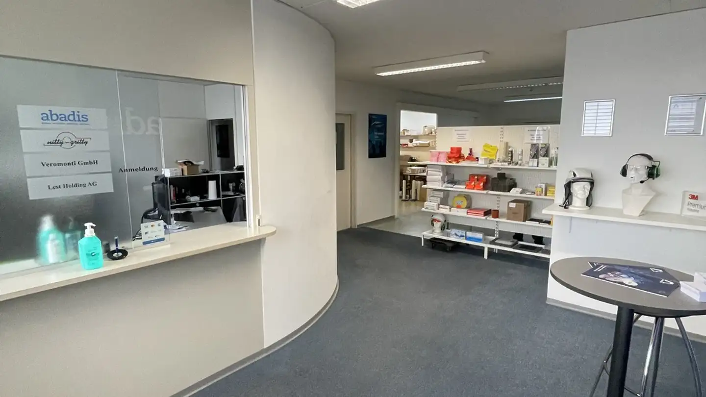 Commerciale in affitto - Sihlbruggstrasse 144, 6340 Baar - Foto 3