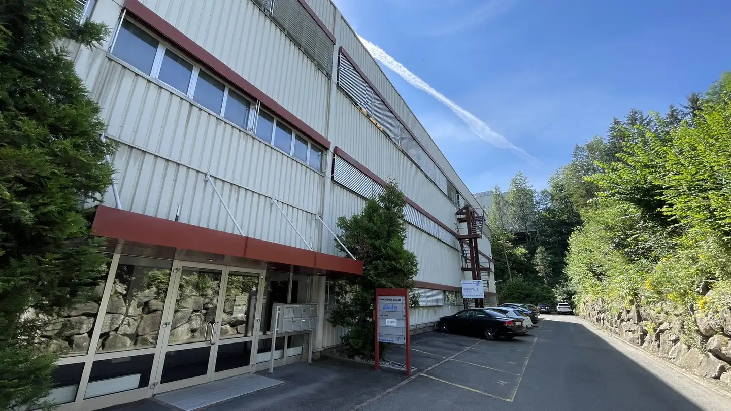 Commerciale in affitto - Sihlbruggstrasse 144, 6340 Baar - Foto 2