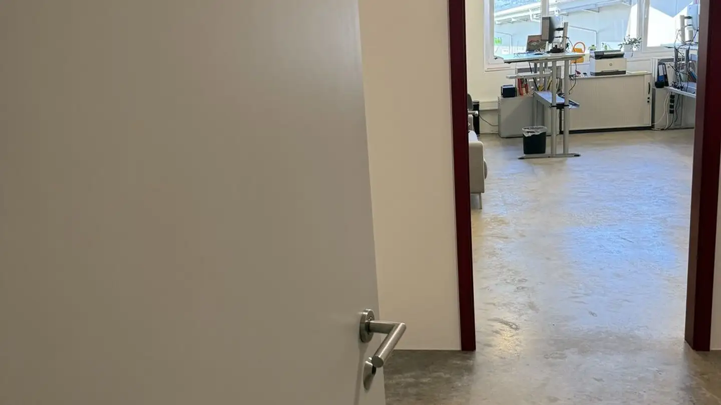 Spazio ufficio in affitto - Hämmerli 6, 8855 Wangen SZ