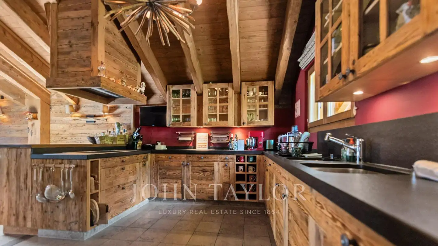 Apartment for sale - 3963 Crans-Montana - Photo 2