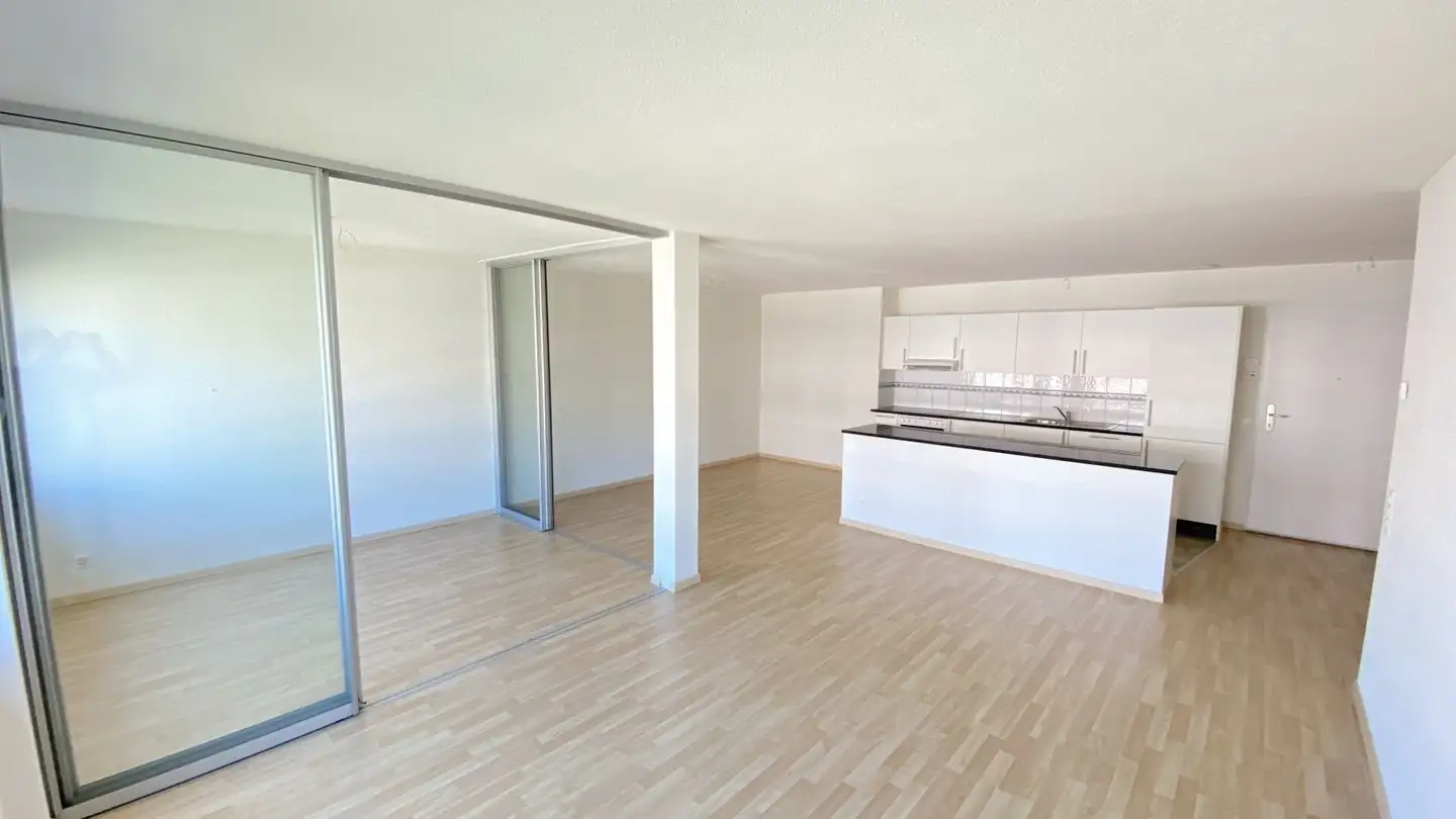 Wohnung mieten - Schaffhauserstrasse, 8052 Zürich - Foto 3