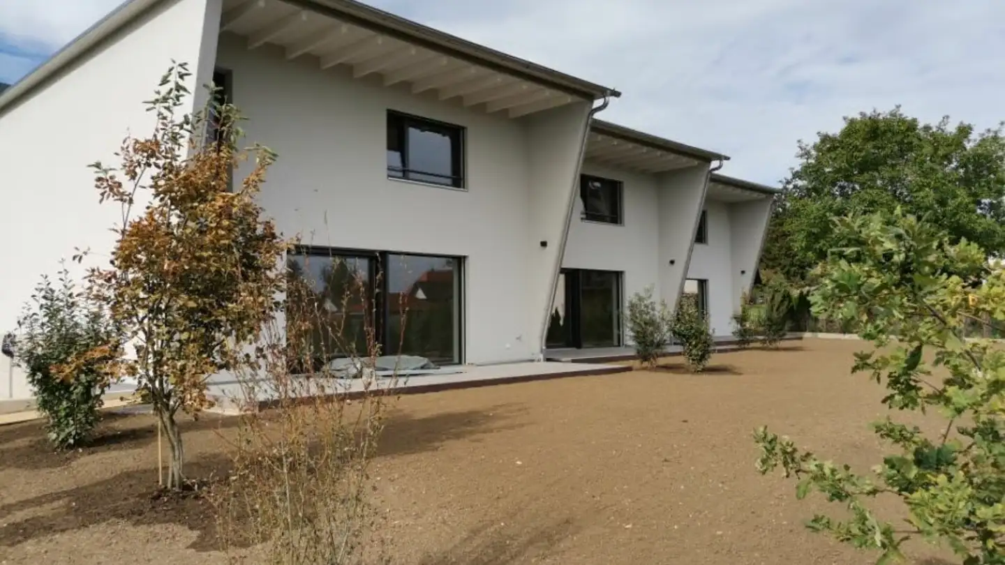Maison en terrasse à louer - Oberbipp, 4538 Oberbipp - Photo 2