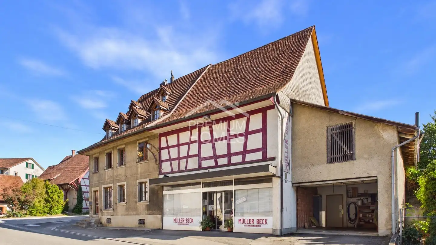 Residential building for sale - 8226 Schleitheim