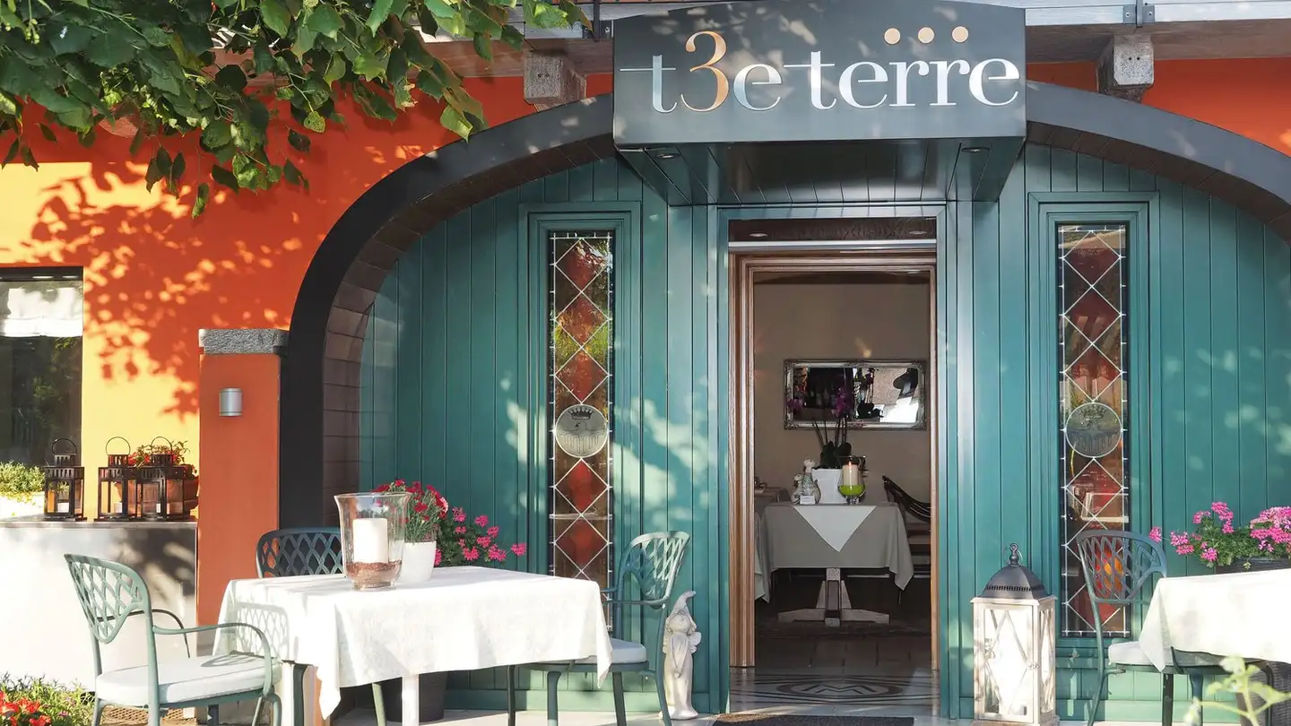 Hotel for sale - Via Vecchia Stazione 2, 6652 Tegna