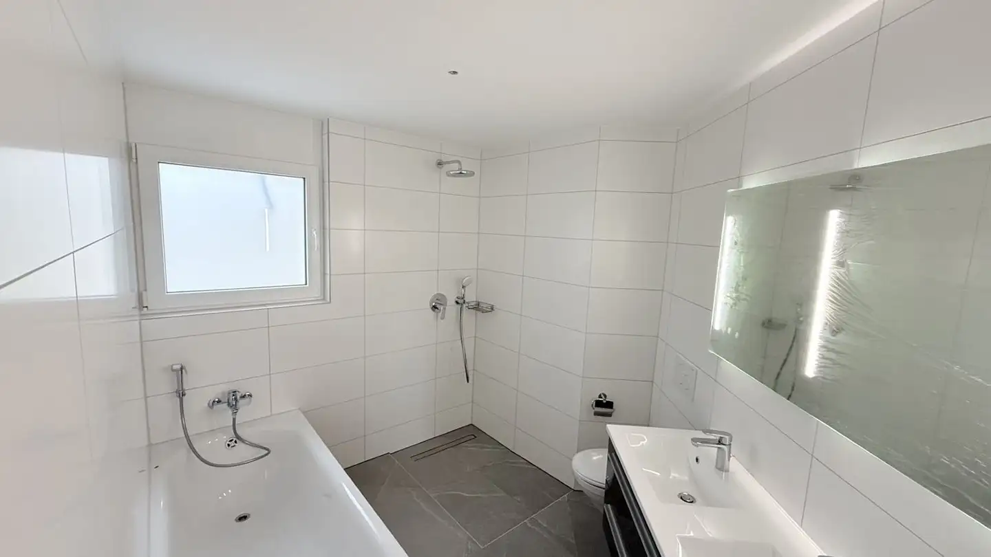 Apartment for rent - Weibelackerweg, 4914 Roggwil BE - Photo 4