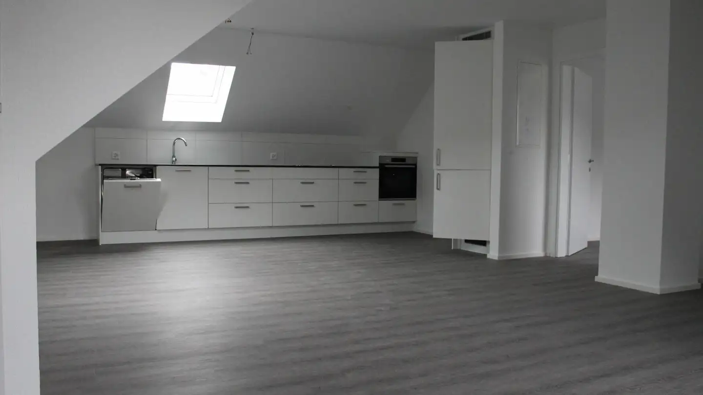 Attic flat for rent - Alpsteinstrasse 14c, 9100 Herisau - Photo 2
