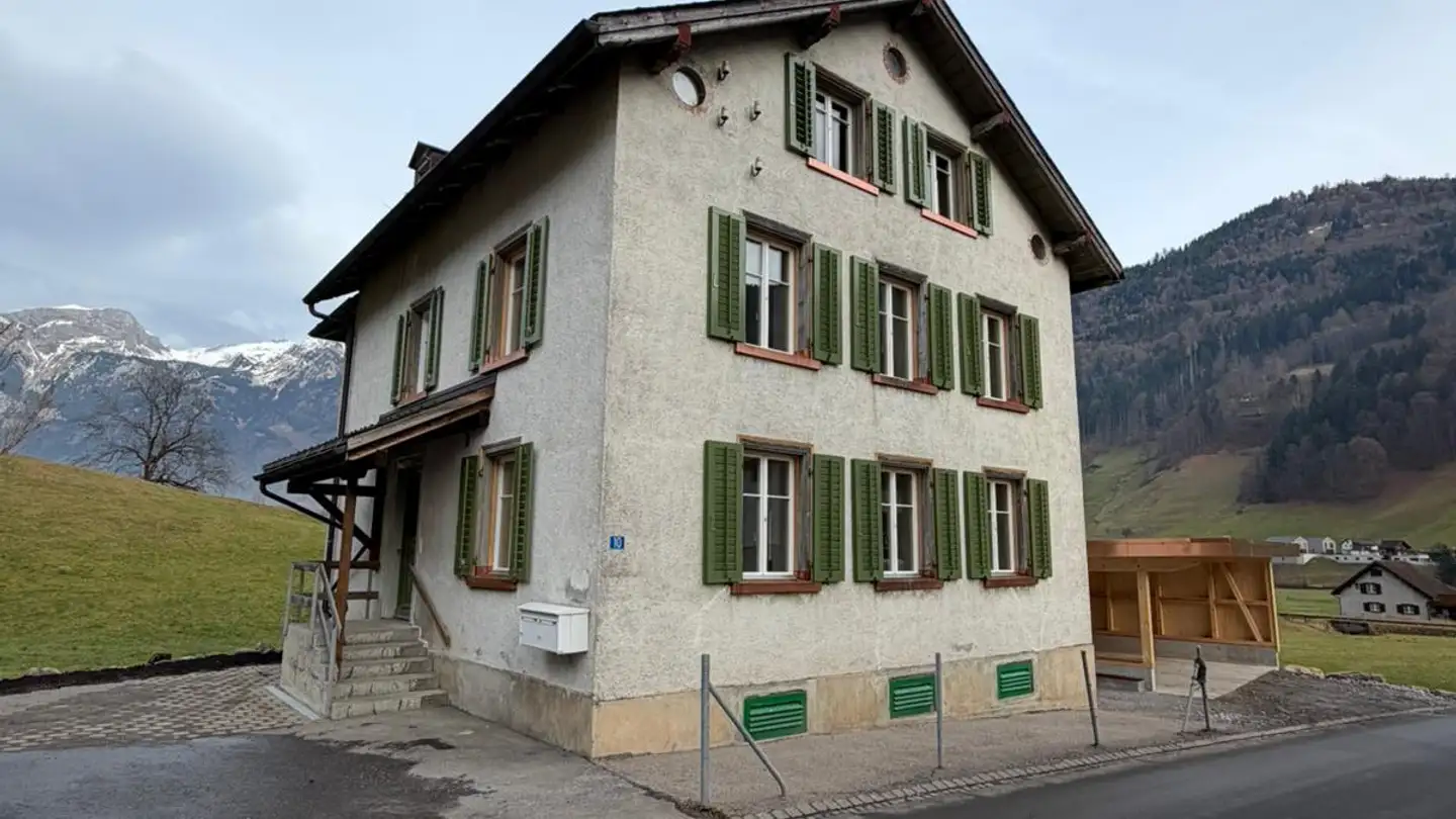 Einfamilienhaus mieten - Bahnhofstrasse 10, 8772 Nidfurn