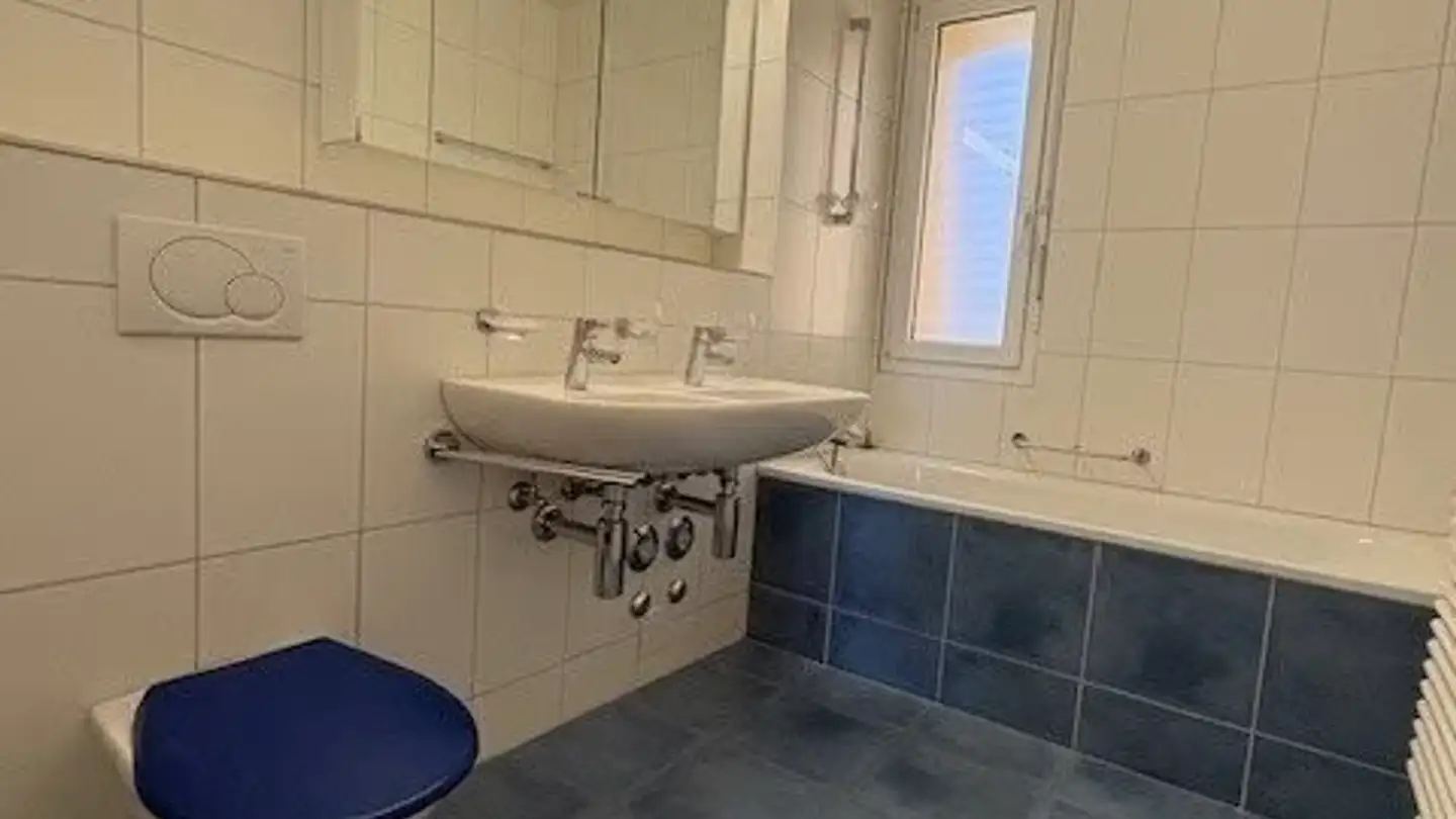 Appartement à louer - Rue De Sainte-Hélène 30, 2000 Neuchâtel - Photo 3