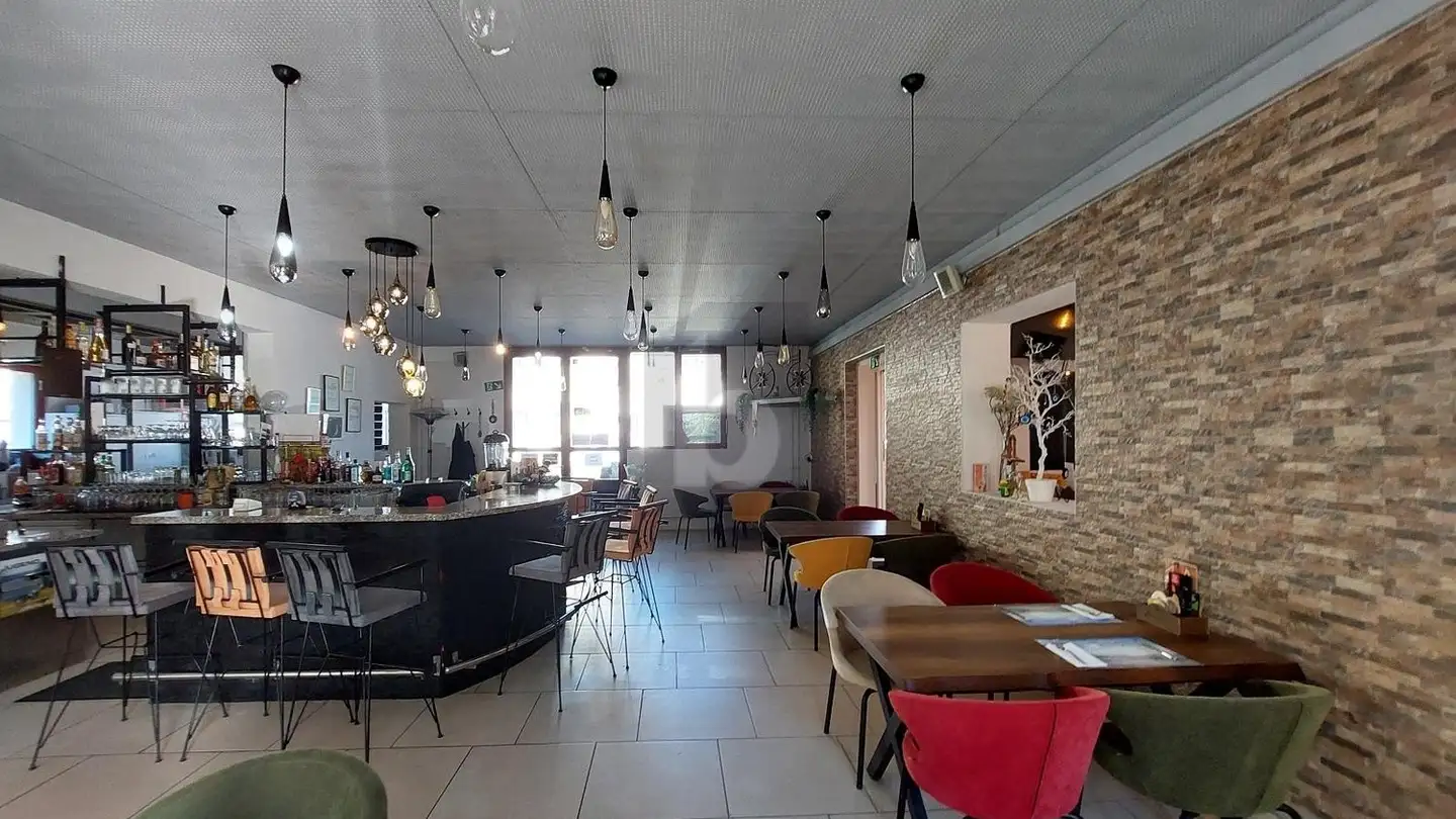 Restaurant for sale - 6460 Altdorf UR - Photo 2