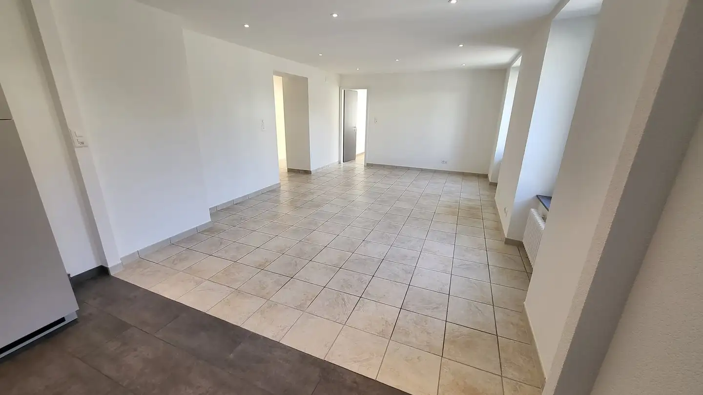 Apartment for rent - Place De La Gare 2, 2103 Noiraigue - Photo 3