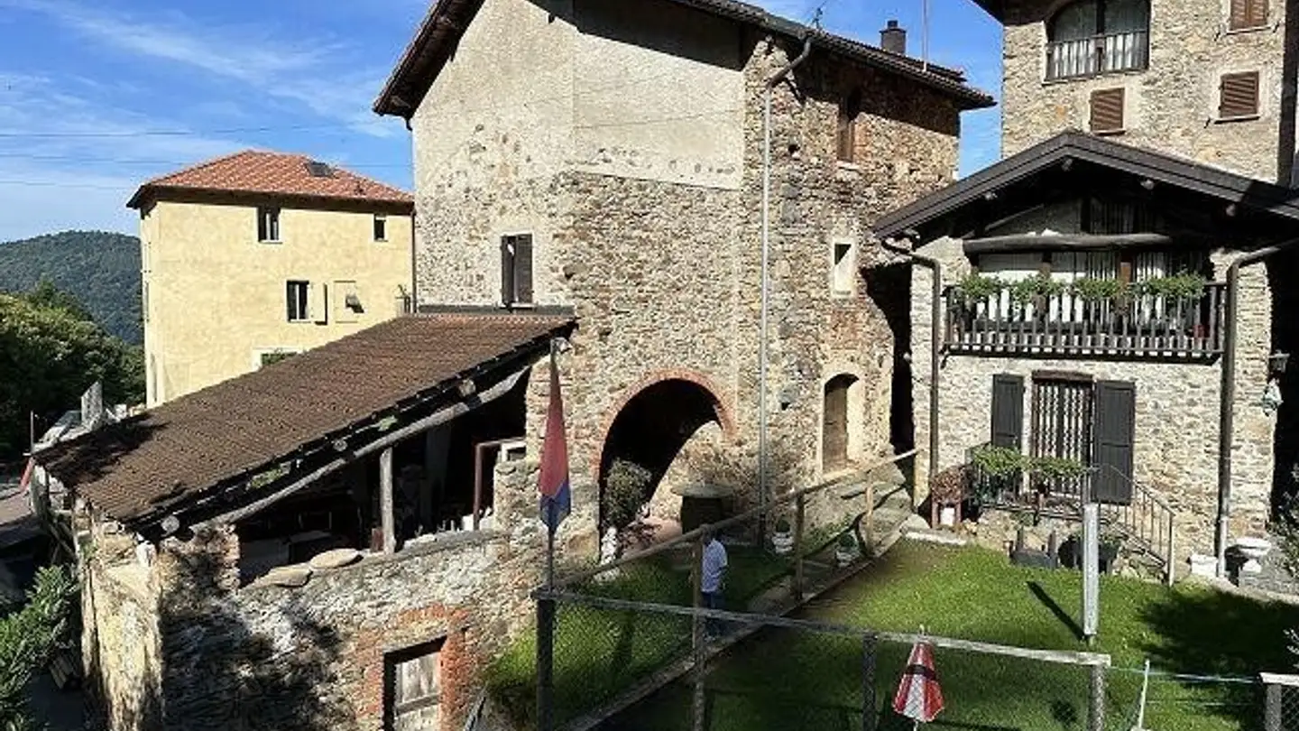 Single house for sale - 6993 Iseo