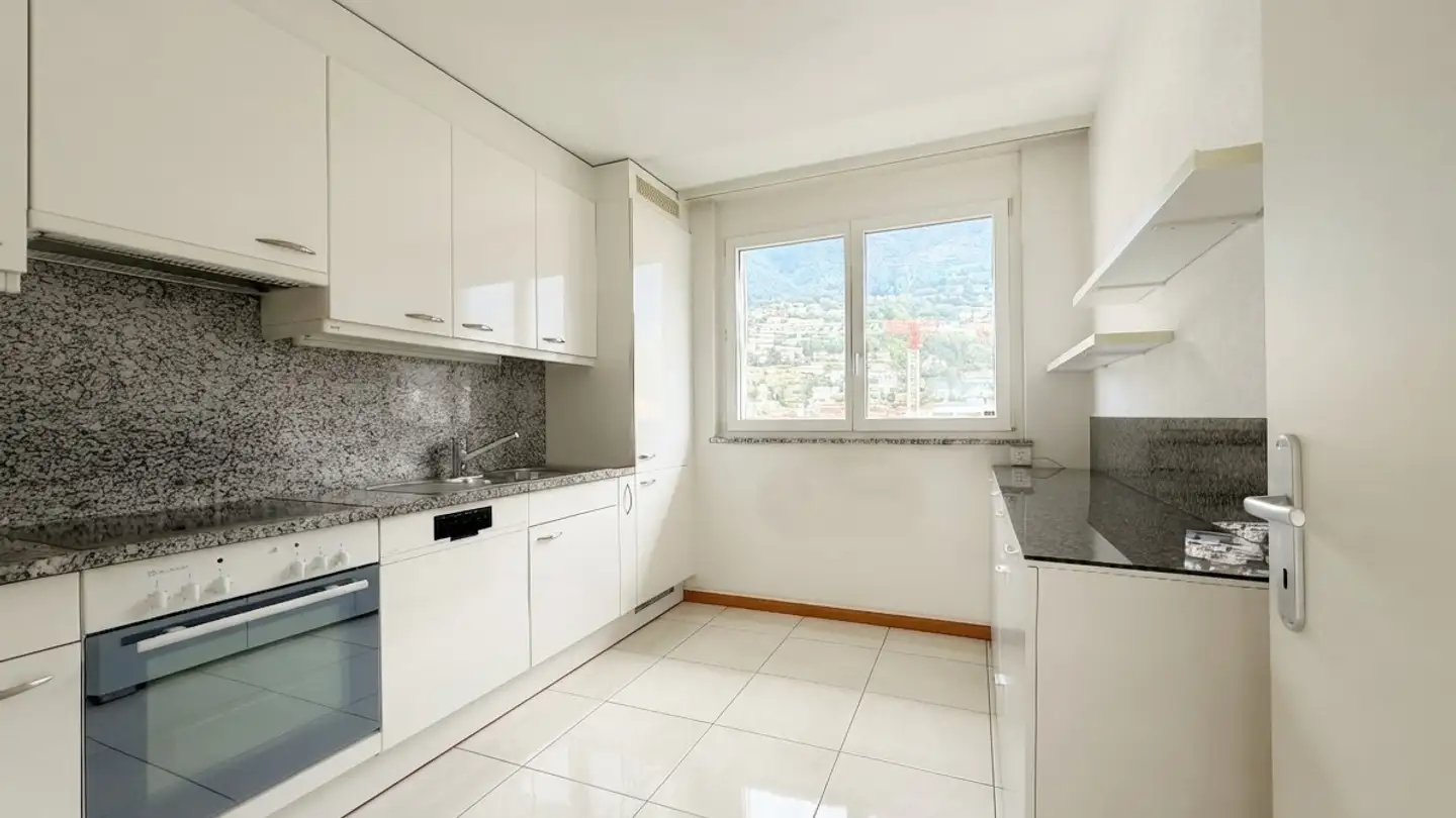 Apartment for rent - Via Stefano Franscini 25, 6600 Muralto - Photo 2