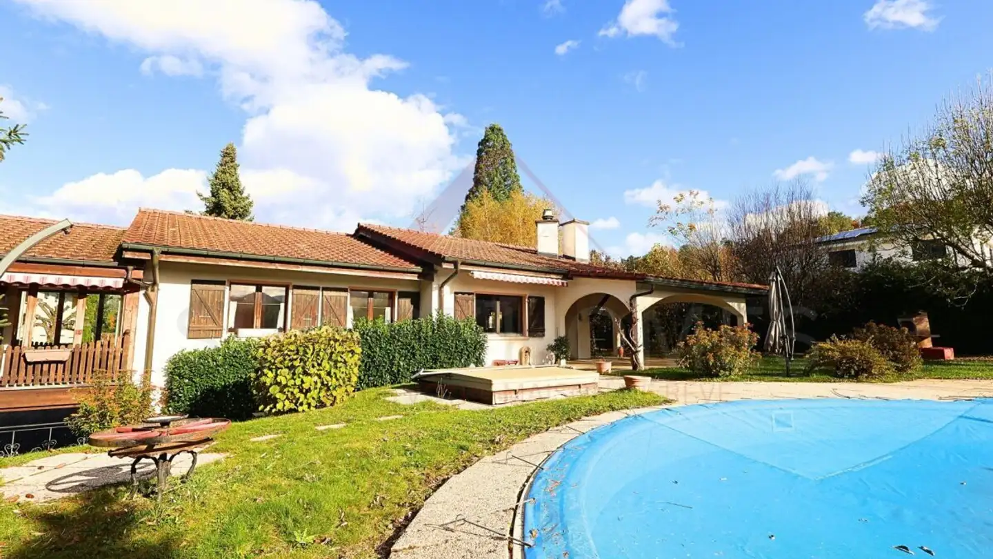 Single house for sale - 2824 Vicques