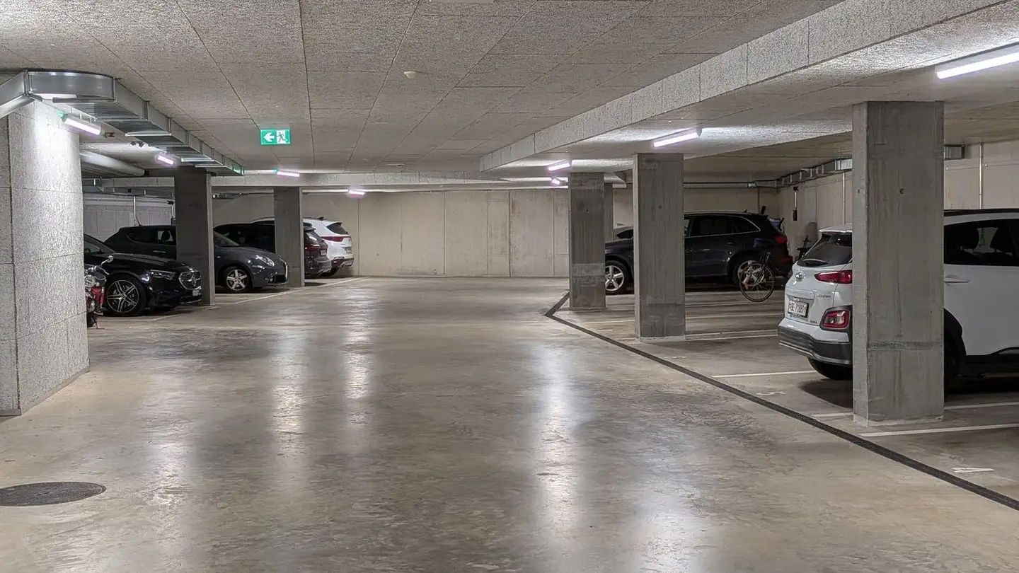 Place de parking souterraine à louer - Birkenstrasse 15, 3052 Zollikofen
