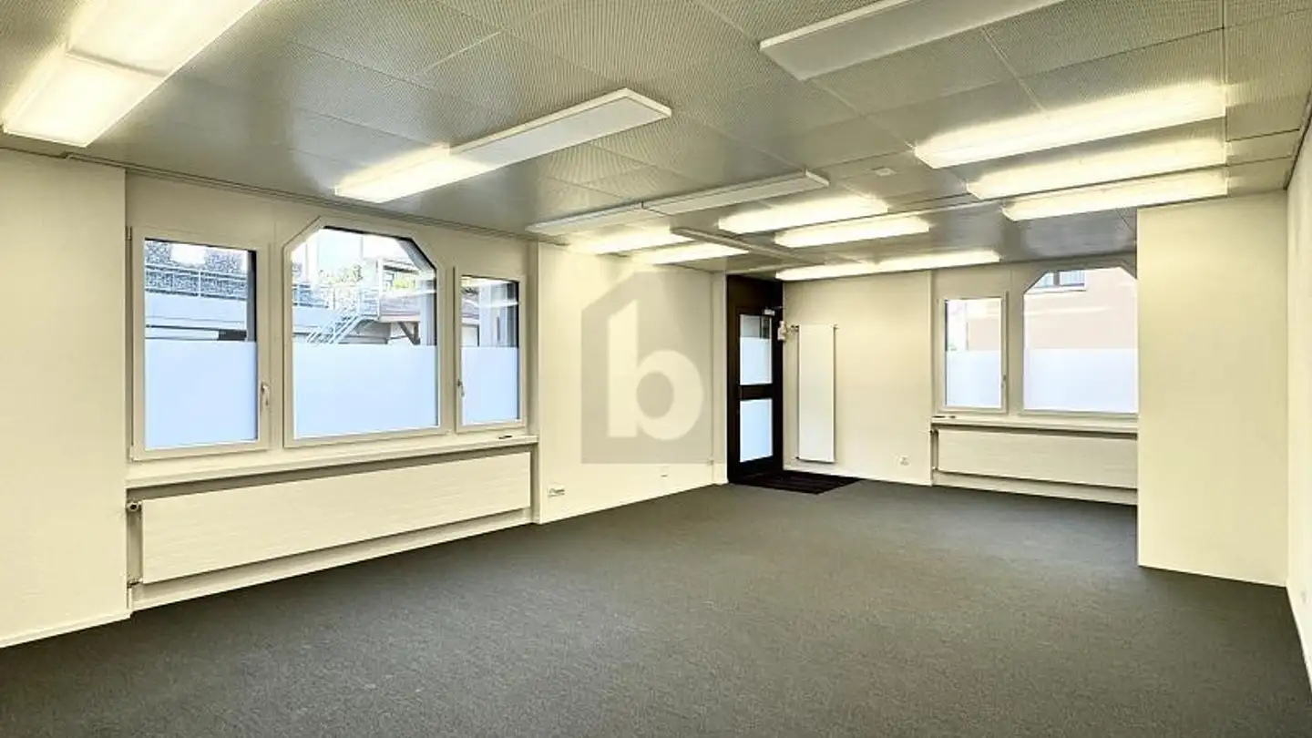 Office space for rent - 6274 Eschenbach LU