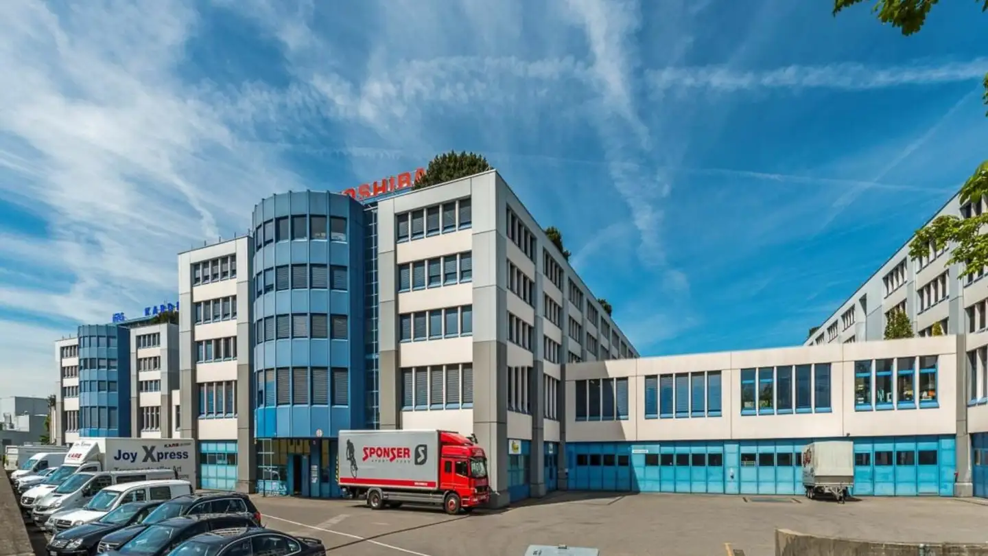 Werbefläche mieten - Chriesbaumstrasse 4, 8604 Volketswil - Foto 2