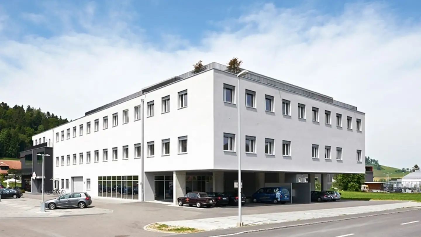 Place de parking intérieure à louer - Wydematt 8, 6130 Willisau