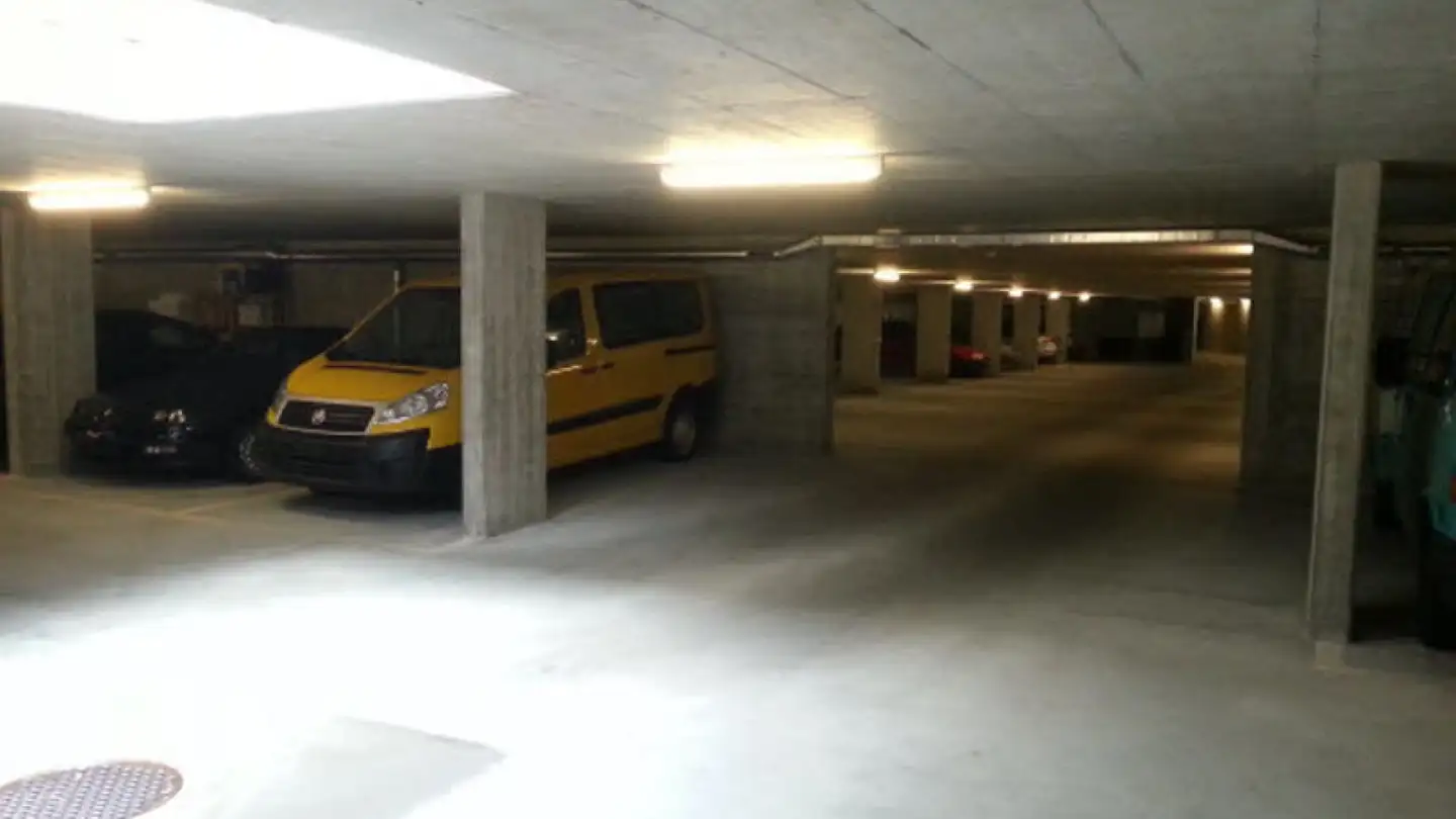 Tiefgaragenstellplatz mieten - Sägeweg, 3250 Lyss
