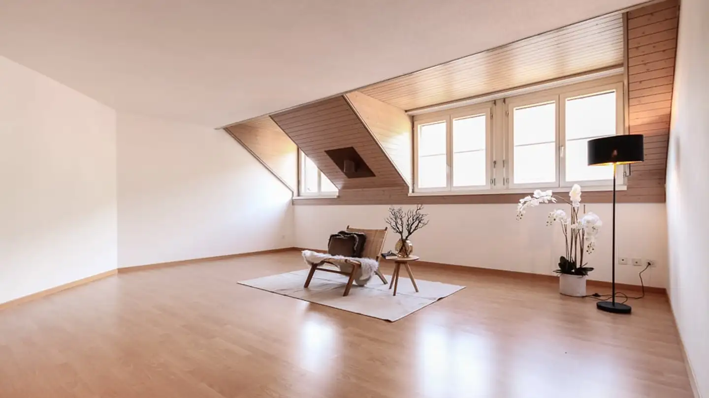 Attique à louer - Oltnerstrasse 15, 4663 Aarburg - Photo 2