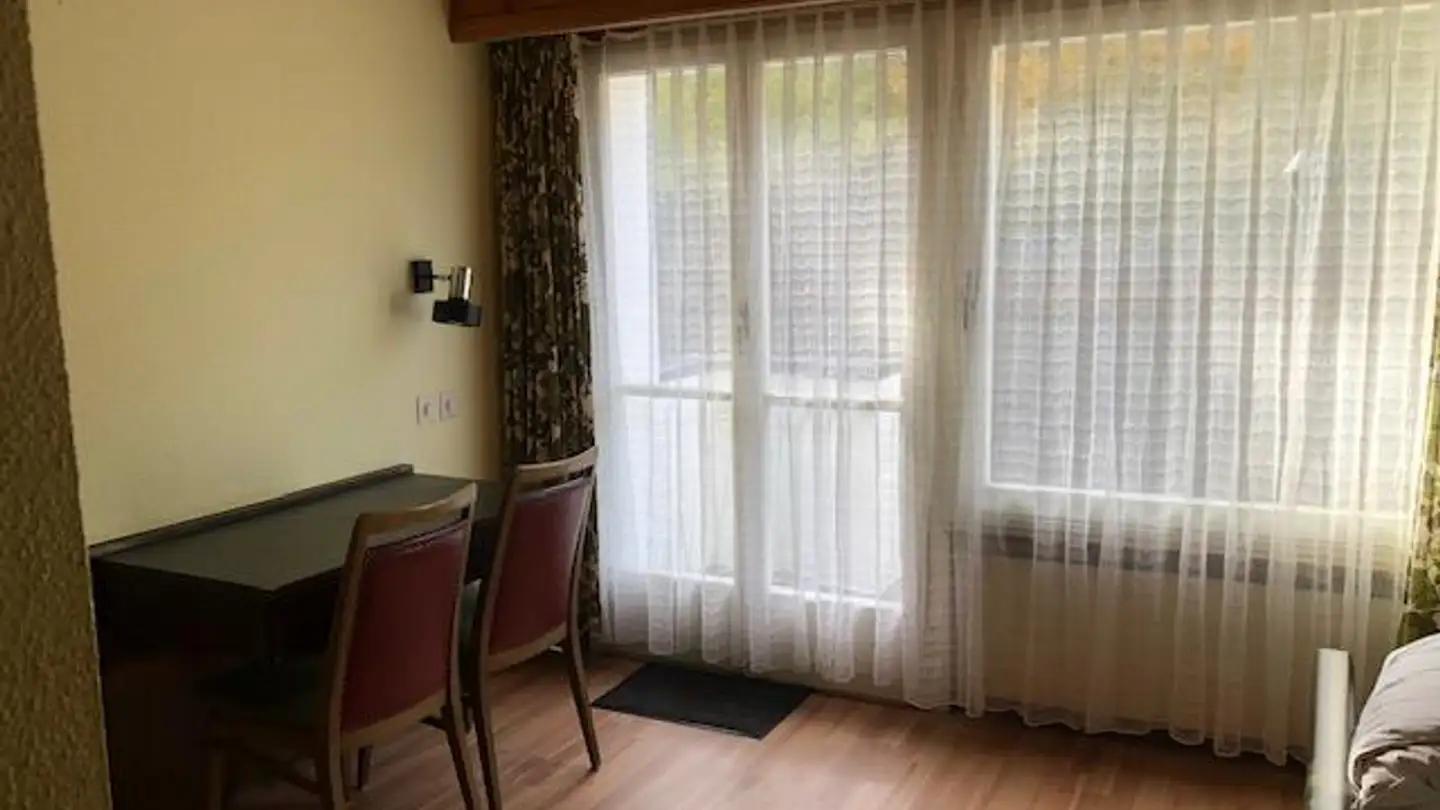 Appartement meublé à louer - Hauptstrasse 4, 7074 Malix - Photo 3