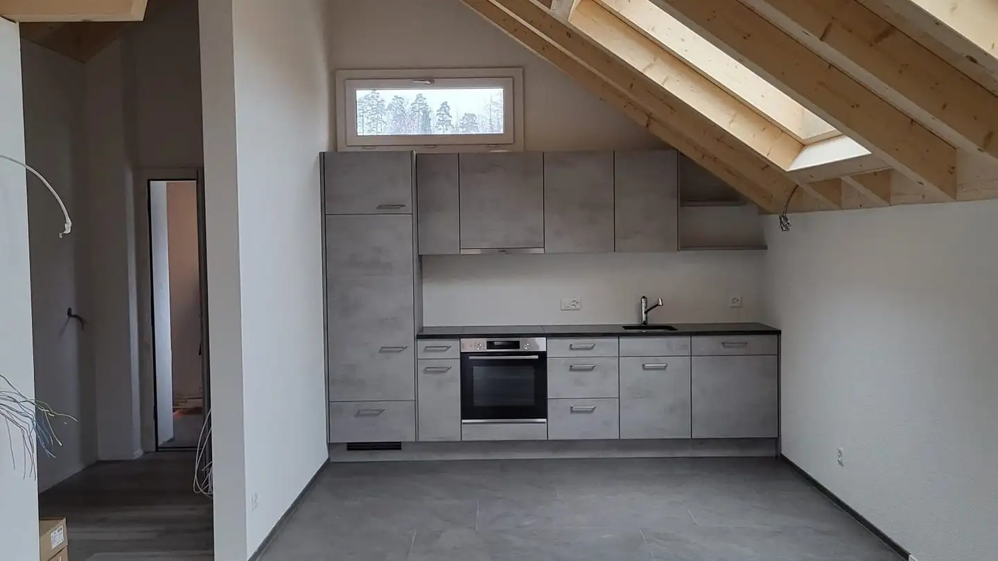Attic flat for rent - Thunstrasse 44, 3700 Spiez - Photo 2