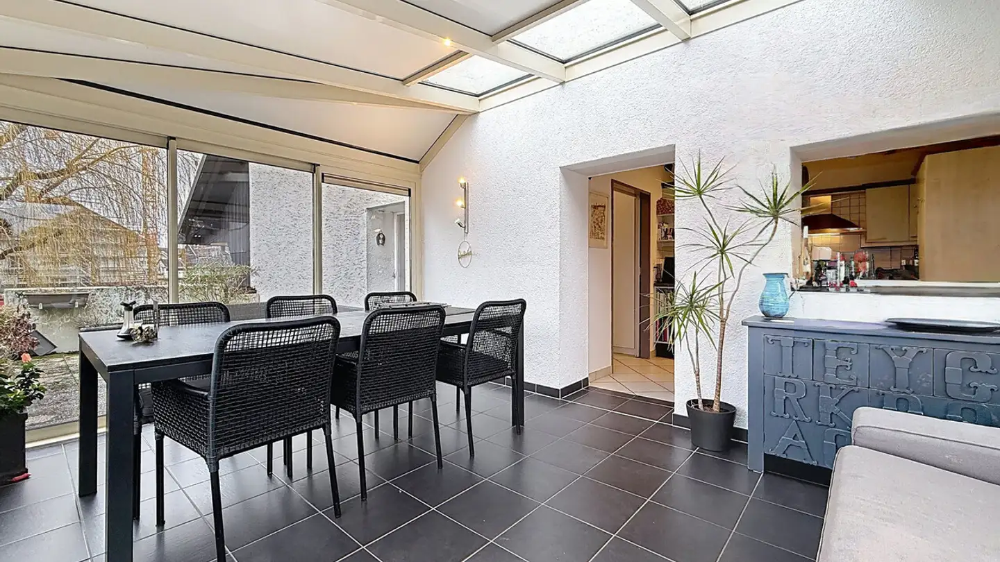 Apartment for rent - 1266 Duillier - Photo 2