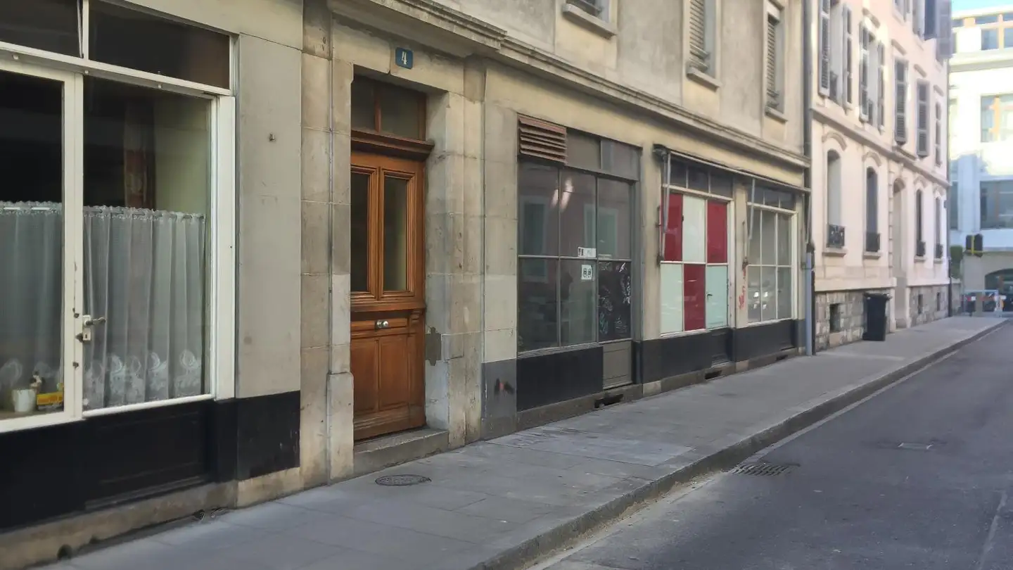 Arcade for rent - Rue Louis- Favre 4, 1201 Genève