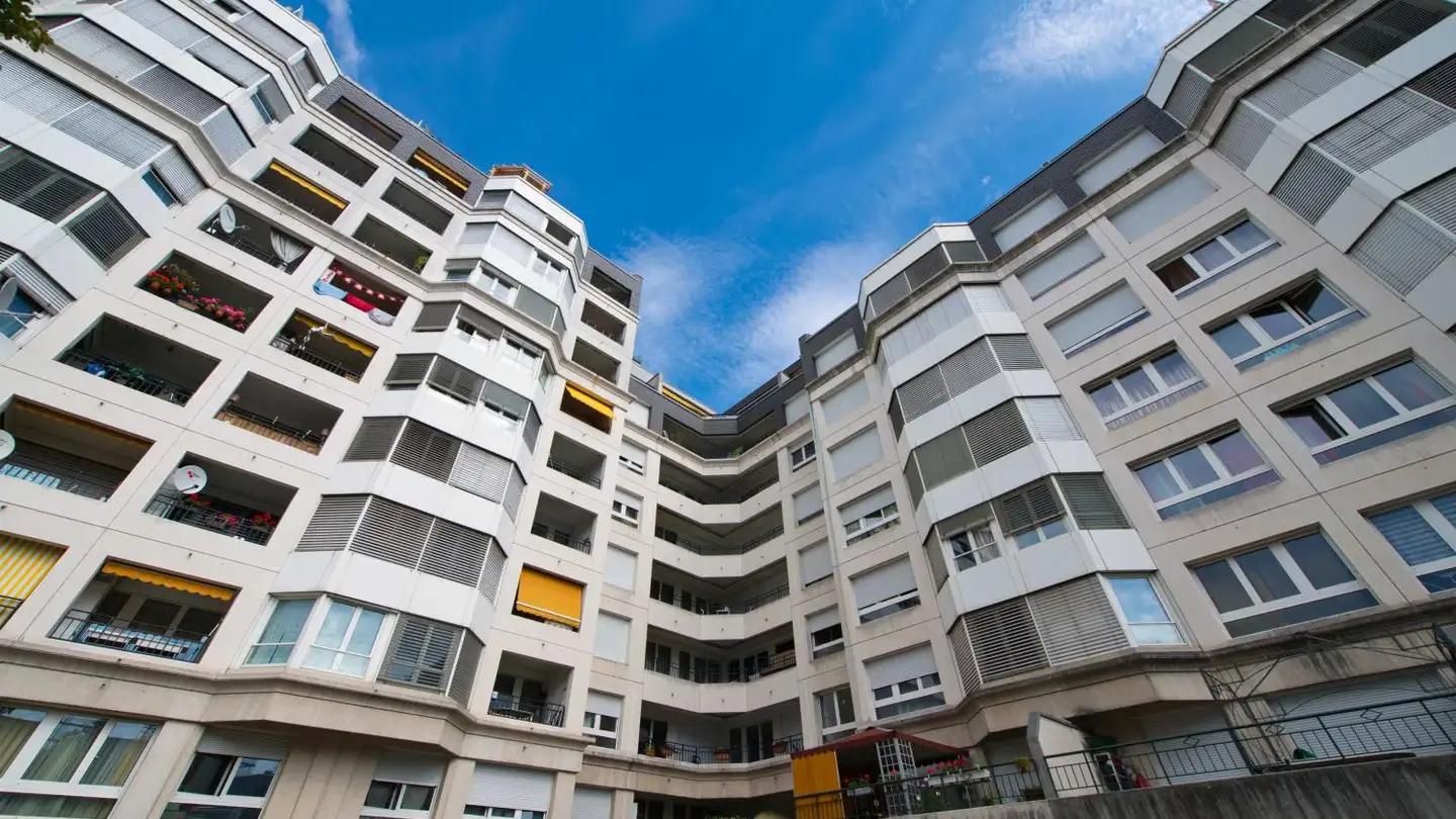 Single garage for rent - Avenue D' Aïre 30, 1203 Genève