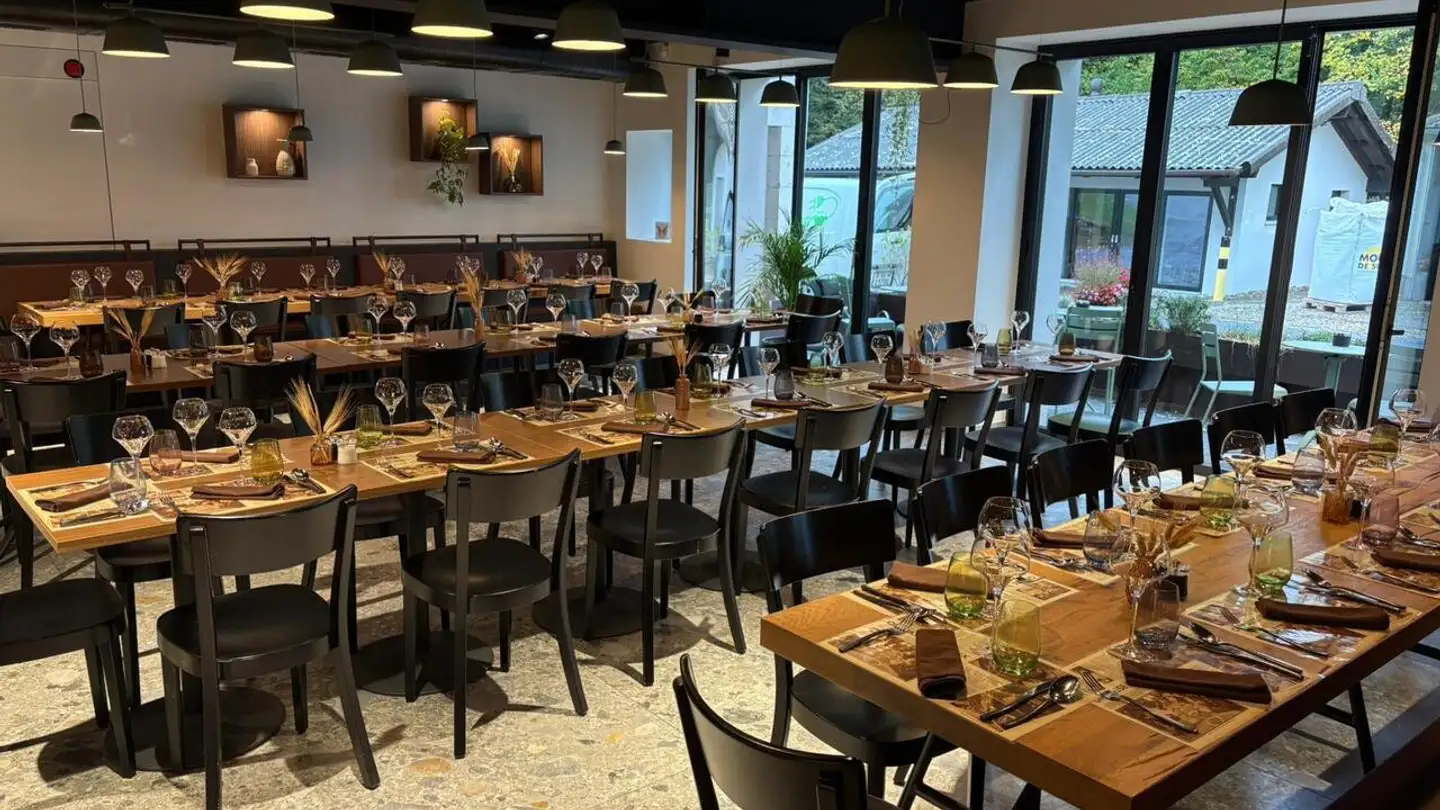 Restaurant for rent - 1135 Denens - Photo 2