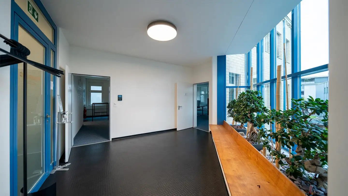 Bürofläche kaufen - Grundstrasse 8, 6343 Rotkreuz - Foto 2