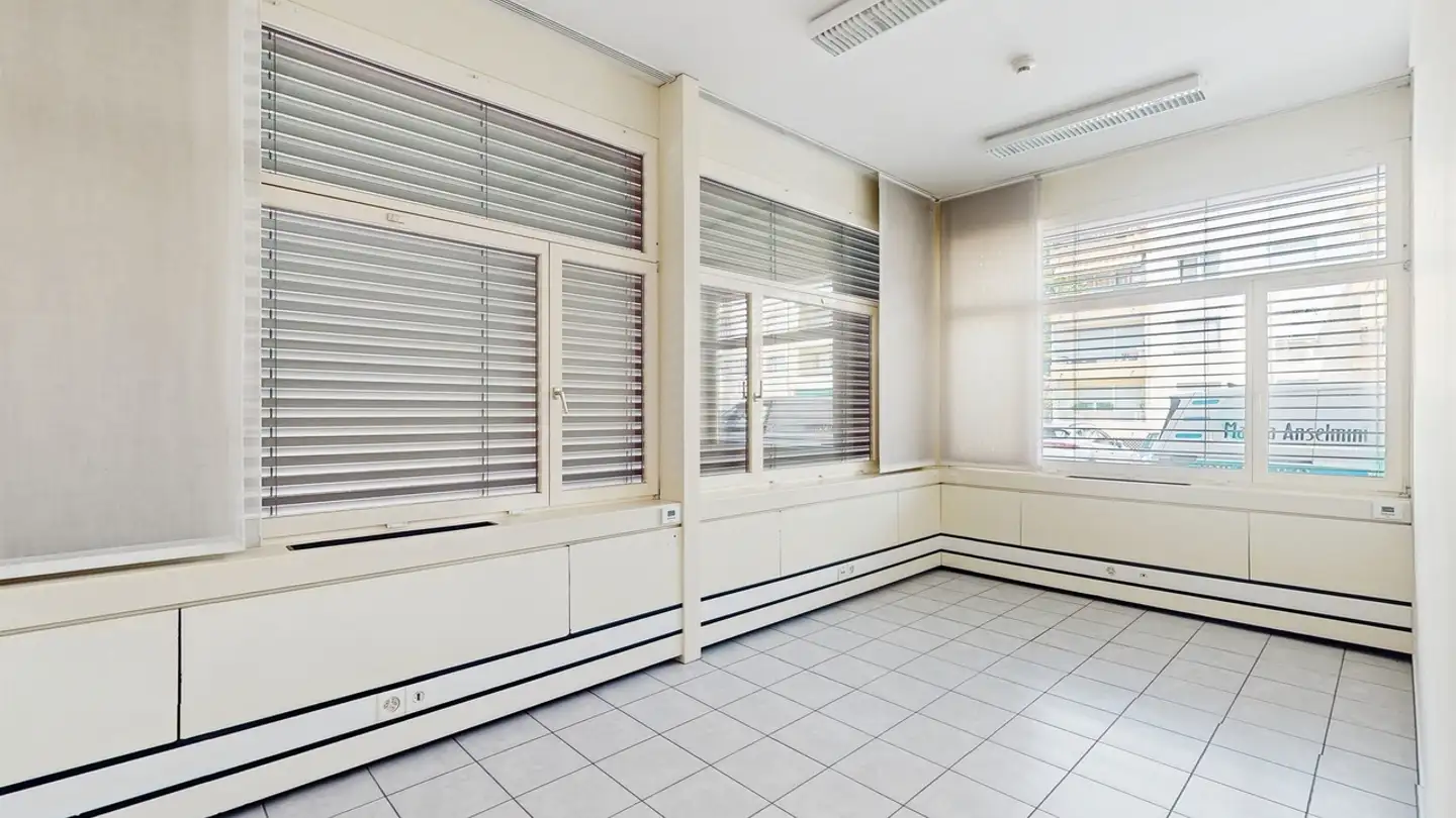 Commerciale in affitto - Via Cantonale 27, 6928 Manno - Foto 4