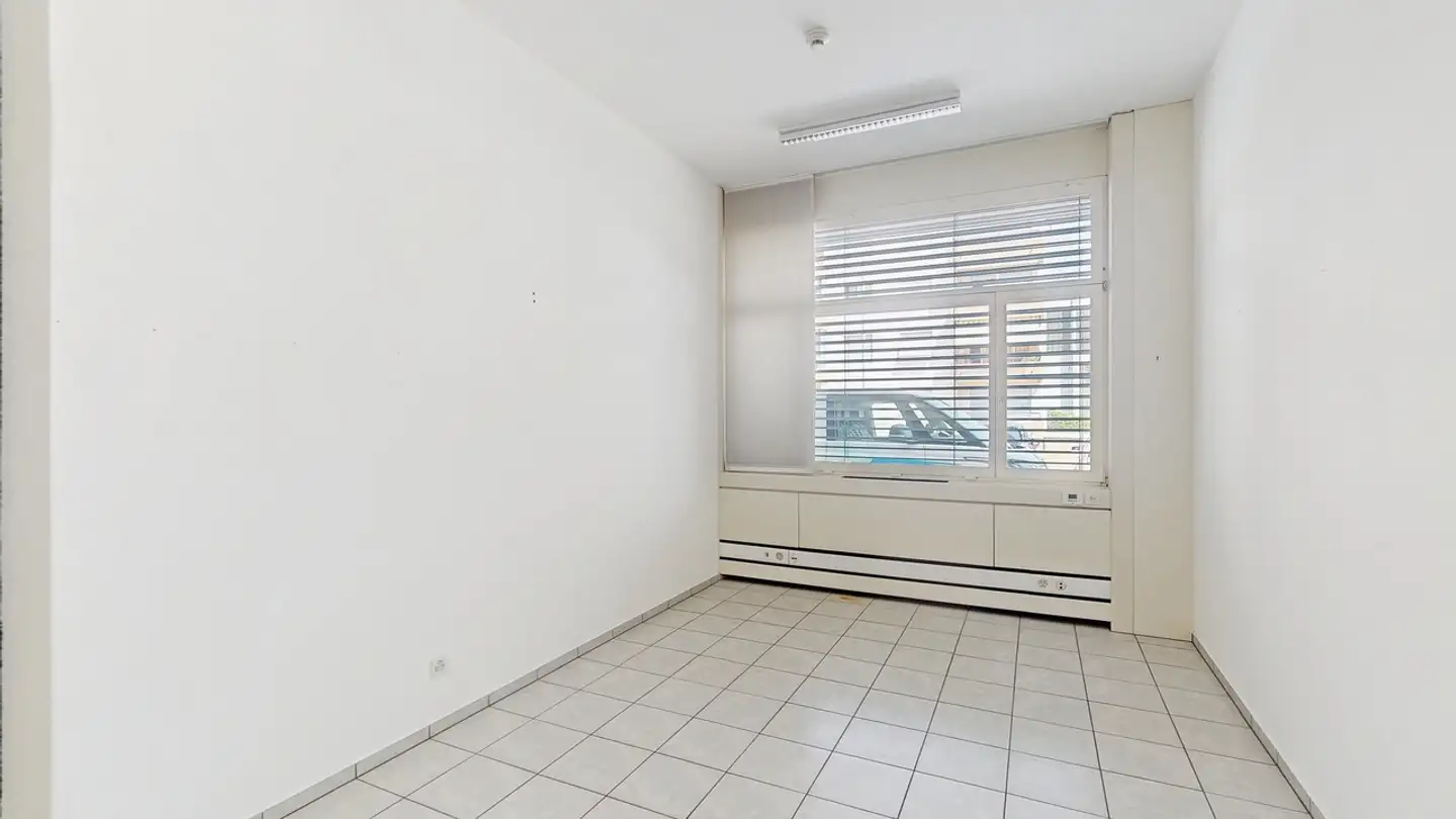 Commerciale in affitto - Via Cantonale 27, 6928 Manno - Foto 3
